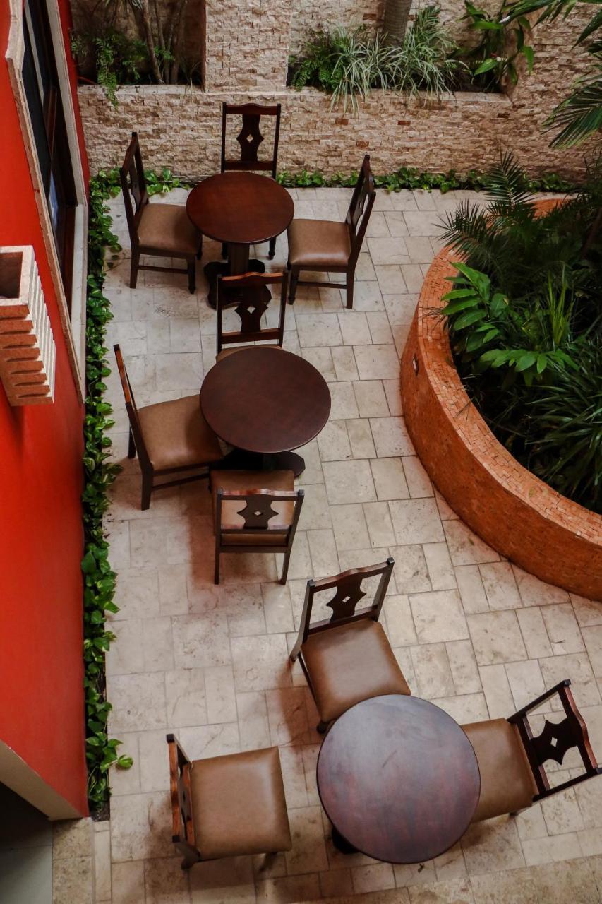 Hotel Gayser Valladolid  Exterior photo